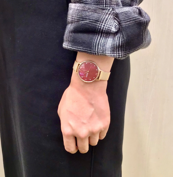 SKAGEN】上品なクランベリーレッドが映える新色が登場