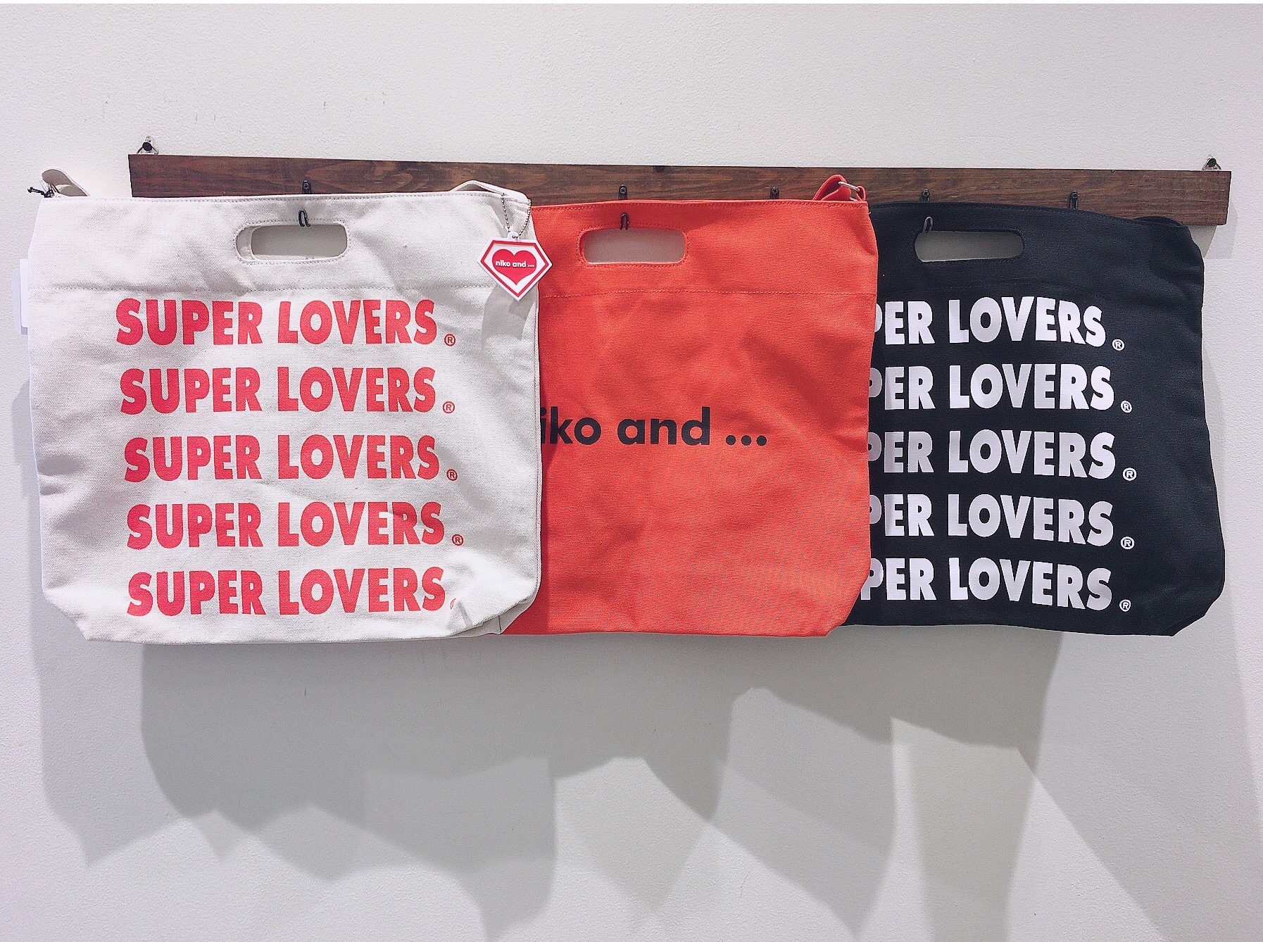 SUPER LOVERS”とのコラボバッグ♡ | ニコアンド | アミュプラザ鹿児島