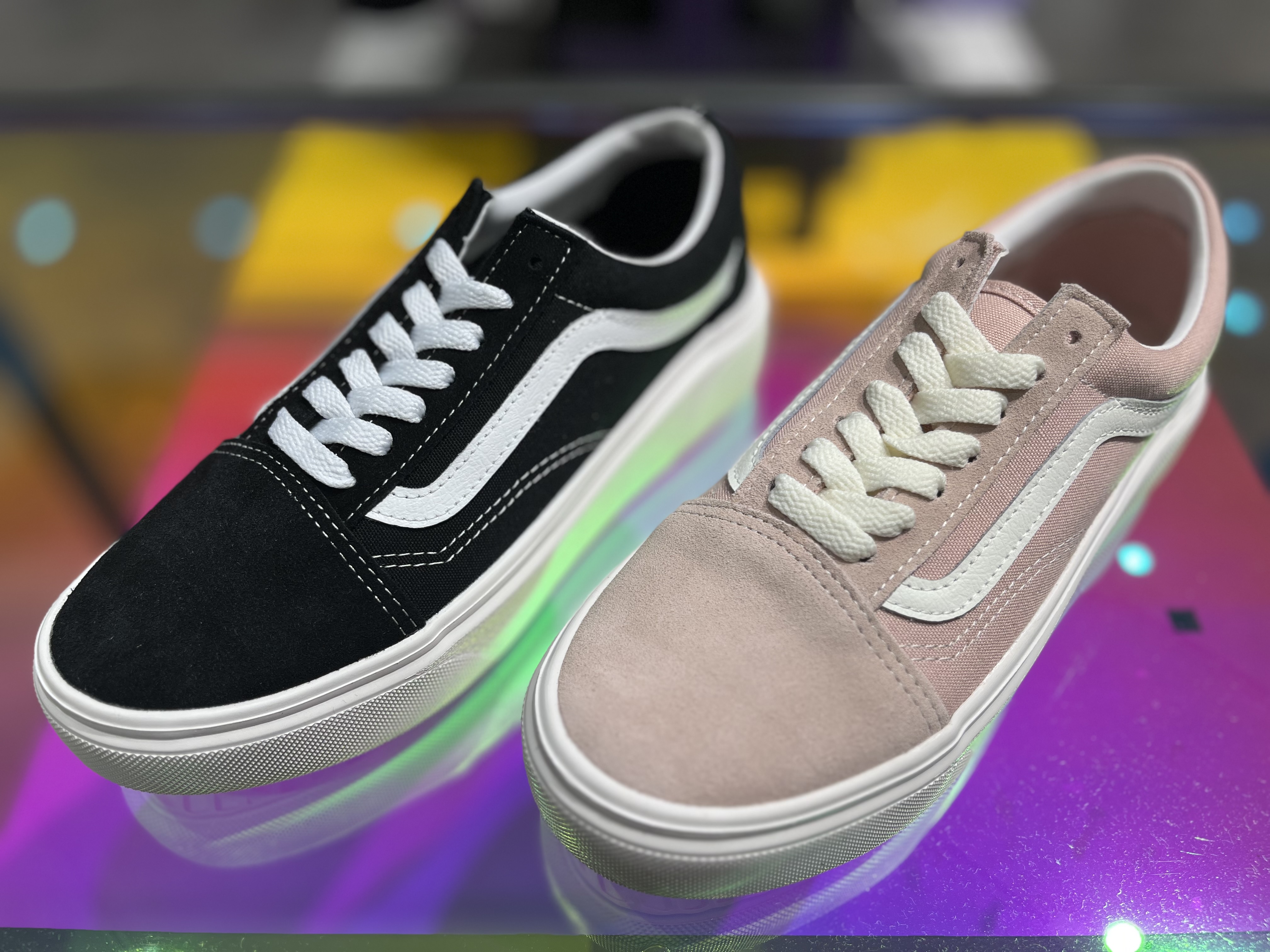 VANS 